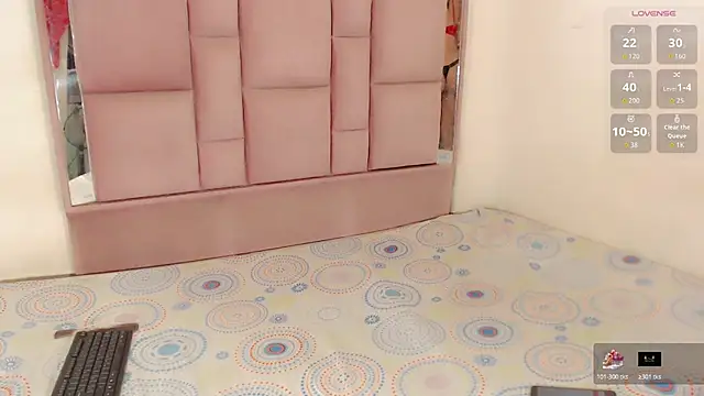 roxanawillts online show from 11/08/25, 06:00