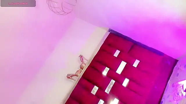 roxanawillts online show from 03/25/26, 10:30