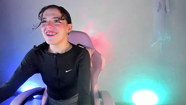 zakura Haruno online show from 11/15/25, 11:47