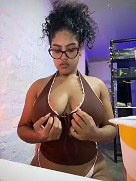 miiabrown18 online show from 04/07/26, 01:29