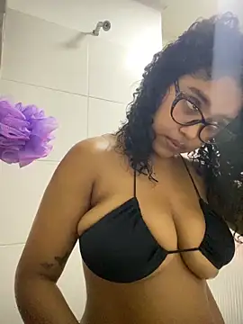 miiabrown18 online show from 04/05/26, 02:07