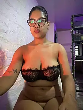 miiabrown18 online show from 05/09/26, 11:13