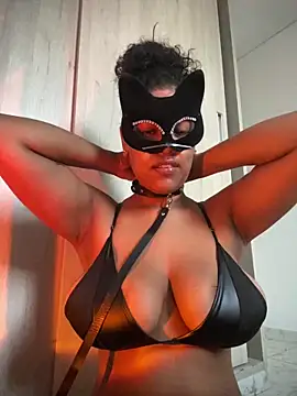 miiabrown18 online show from 12/14/25, 11:38