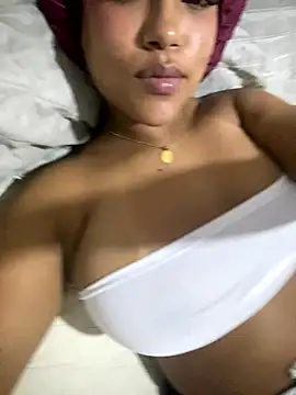 miiabrown18 online show from 11/12/25, 01:32