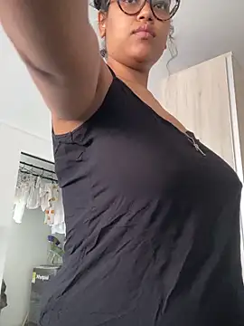 miiabrown18 online show from 10/16/25, 09:34