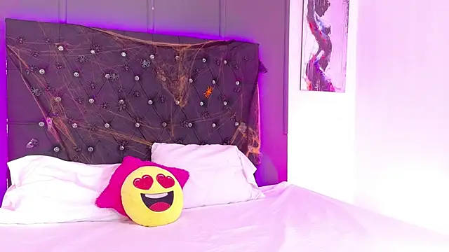 Kataaleya  12 online show from 11/04/25, 11:58