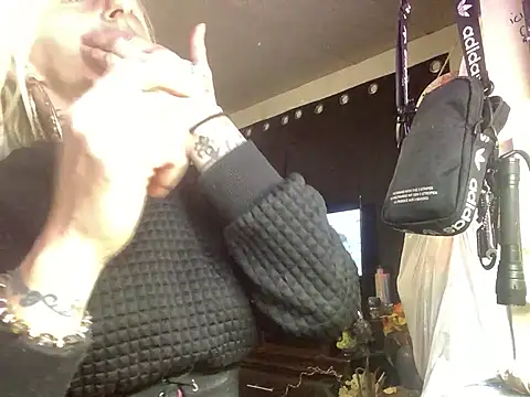 blondebarbiebae online show from 02/25/26, 08:03