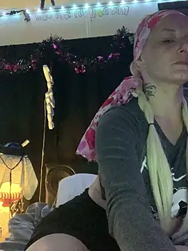 blondebarbiebae online show from 07/14/26, 02:27