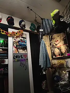 blondebarbiebae online show from 05/17/26, 03:50