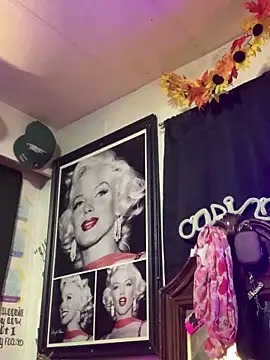 blondebarbiebae online show from 10/26/25, 06:36