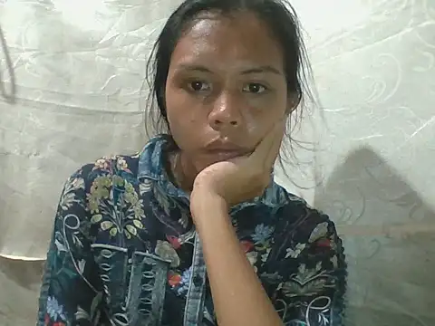 Kim25xxxx online show from 11/18/25, 12:30