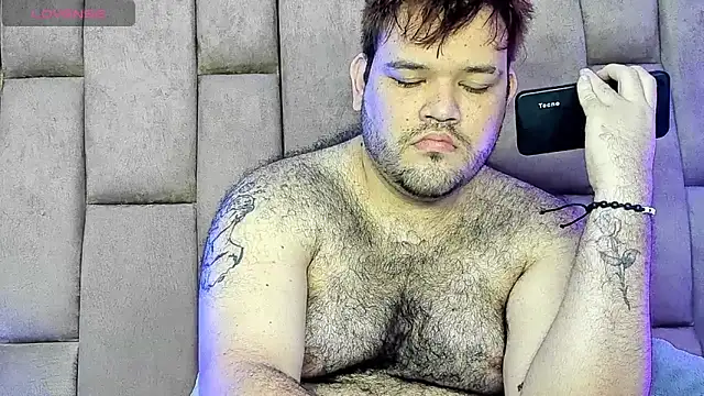 Snapshot of big_bearr chatting on 05/02/26, 03:56 big bearr online show from 05/02/26, 03:56