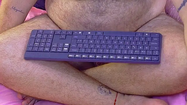 big bearr online show from 10/07/25, 02:56