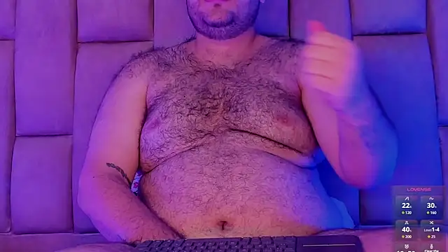 Snapshot of big_bearr chatting on 05/21/26, 05:27 big bearr online show from 05/21/26, 05:27