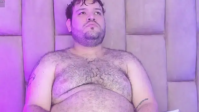 Snapshot of big_bearr chatting on 05/26/26, 03:48 big bearr online show from 05/26/26, 03:48