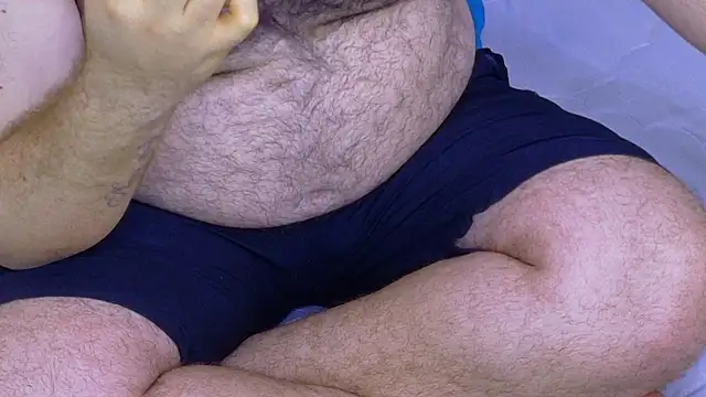 big bearr online show from 10/29/25, 01:37