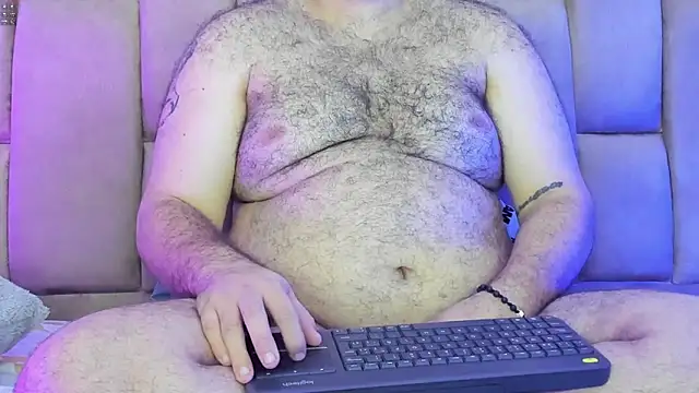 Snapshot of big_bearr chatting on 05/25/26, 04:56 big bearr online show from 05/25/26, 04:56