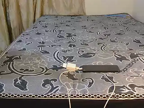 Snapshot of HorneyEbony chatting on 10/15/25, 03:09 HorneyEbony online show from 10/15/25, 03:09