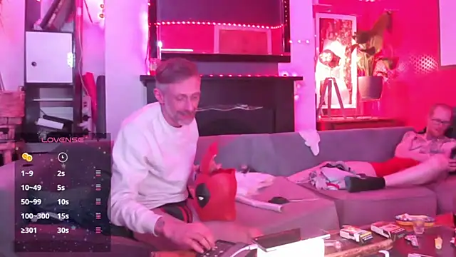 masc4mask uk online show from 11/30/25, 10:27