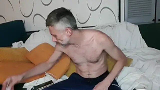 masc4mask uk online show from 11/06/25, 05:55