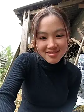 Mai lovely online show from 12/04/25, 07:40