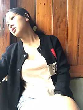 Mai lovely online show from 10/21/25, 02:11