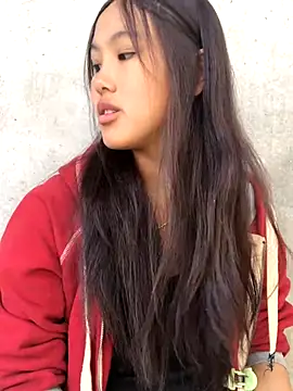 Mai lovely online show from 11/07/25, 03:00