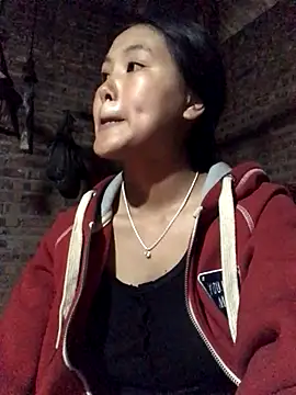 Mai lovely online show from 11/03/25, 11:52