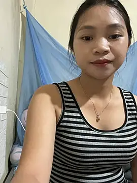 Snapshot of Mayy1 chatting on 07/20/26, 03:03 Mayy1 online show from 07/20/26, 03:03