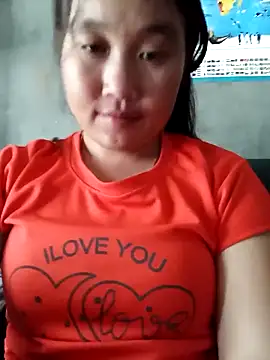 Snapshot of mupmup-00 chatting on 10/10/25, 02:45 mupmup-00 online show from 10/10/25, 02:45