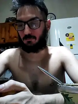 Snapshot of Fefede97_ chatting on 12/22/25, 04:34 Fefede97 online show from 12/22/25, 04:34