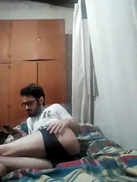 Fefede97  online show from 12/01/25, 01:45