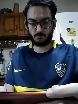 Fefede97  online show from 11/10/25, 07:24