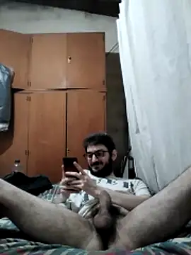 Fefede97  online show from 11/28/25, 01:44