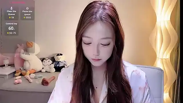 Luna--1 online show from 07/23/26, 01:41