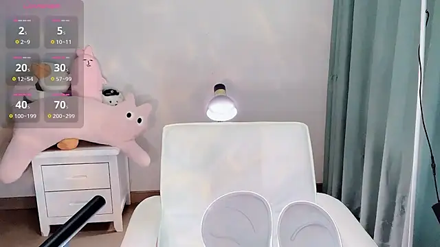 Luna--1 online show from 06/15/26, 12:49