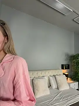 MaryDavies online show from 03/23/26, 06:46