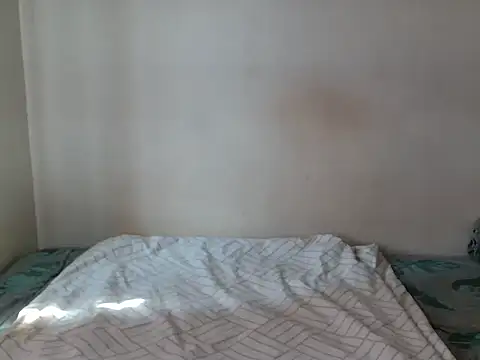 Snapshot of Sexykenny04 chatting on 09/27/25, 08:42 Sexykenny04 online show from 09/27/25, 08:42