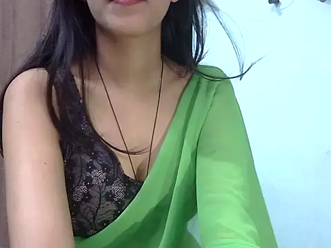 Snapshot of Lusty_Shreya_ chatting on 10/18/25, 04:58 Lusty Shreya  online show from 10/18/25, 04:58