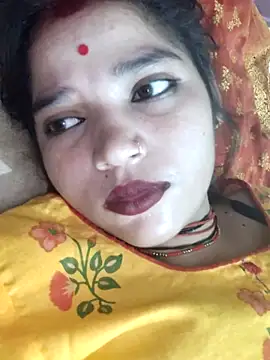 Snapshot of Mahek_love143 chatting on 06/18/26, 09:36 Mahek love143 online show from 06/18/26, 09:36