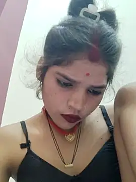 Snapshot of Mahek_love143 chatting on 07/04/26, 11:27 Mahek love143 online show from 07/04/26, 11:27