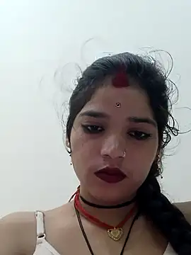 Snapshot of Mahek_love143 chatting on 07/05/26, 04:19 Mahek love143 online show from 07/05/26, 04:19