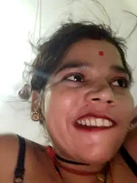 Snapshot of Mahek_love143 chatting on 06/20/26, 11:43 Mahek love143 online show from 06/20/26, 11:43