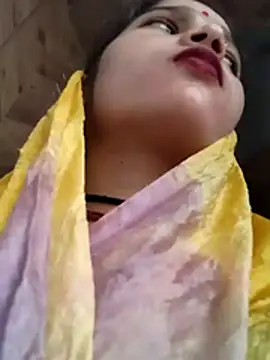 Snapshot of Mahek_love143 chatting on 06/16/26, 10:37 Mahek love143 online show from 06/16/26, 10:37