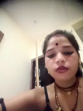 Snapshot of Mahek_love143 chatting on 06/04/26, 11:09 Mahek love143 online show from 06/04/26, 11:09