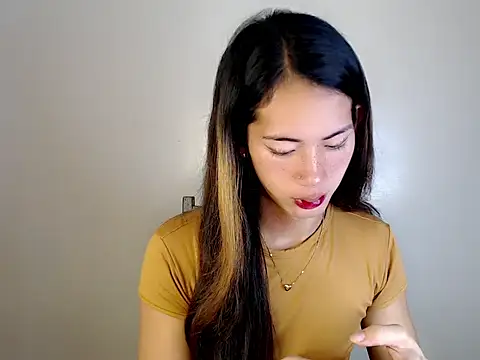 Snapshot of ashley_bombshell chatting on 10/24/25, 08:30 ashley bombshell online show from 10/24/25, 08:30