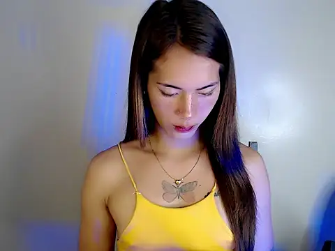 Snapshot of ashley_bombshell chatting on 12/03/25, 09:20 ashley bombshell online show from 12/03/25, 09:20