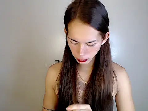 Snapshot of ashley_bombshell chatting on 10/31/25, 08:16 ashley bombshell online show from 10/31/25, 08:16