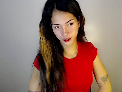 Snapshot of ashley_bombshell chatting on 10/15/25, 08:17 ashley bombshell online show from 10/15/25, 08:17