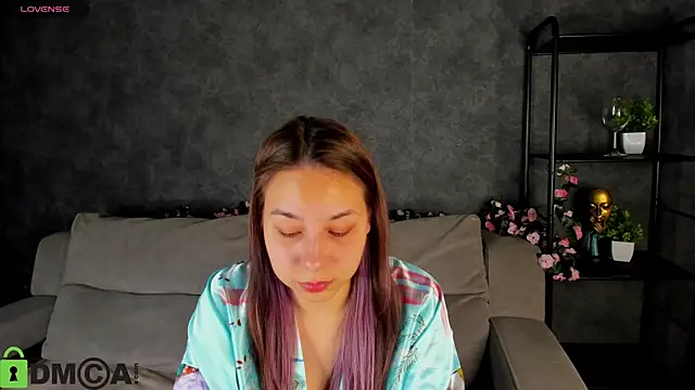 Al1ice Moures online show from 10/29/25, 01:15